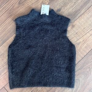 Women’s Fuzzy knit tank